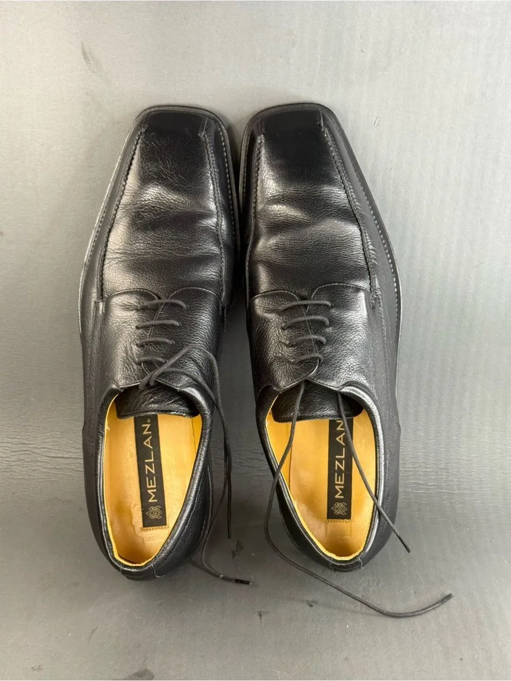 Mezlan gently used